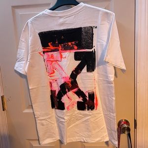 Off white t shirt